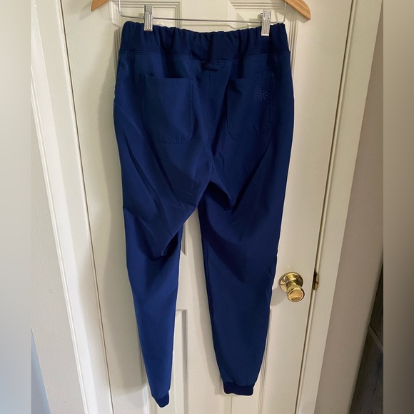 Women’s Allheart Scrub Set - Picture 4 of 5